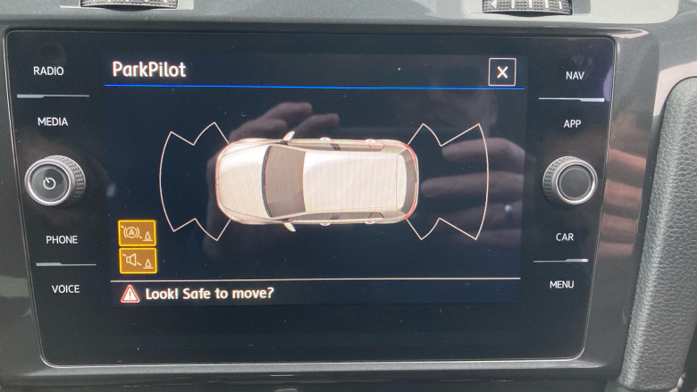 Volkswagen Golf 99kW e-Golf 35kWh 5dr Auto Electric Hatchback